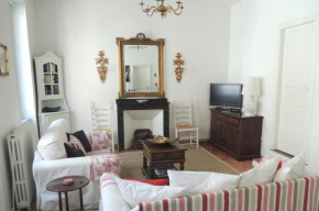 Гостиница Limoux Vacances  Лиму